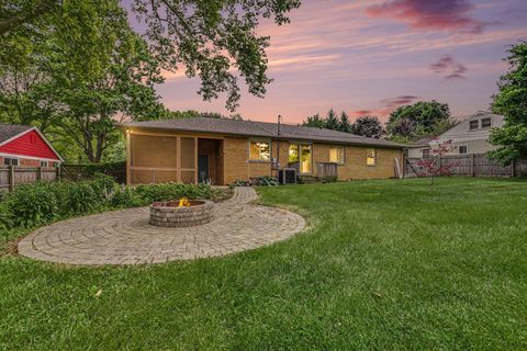 Tiny photo for 3140 Fishinger Road, Columbus, OH 43221 (MLS # 226020868)