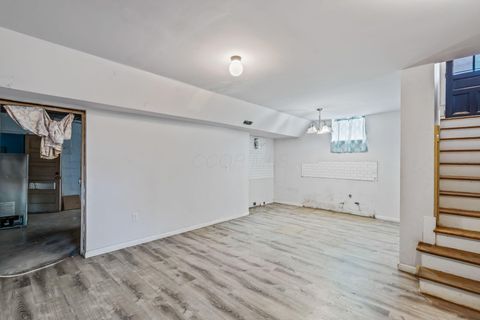 Tiny photo for 121 N Terrace Avenue, Columbus, OH 43204 (MLS # 226002434)