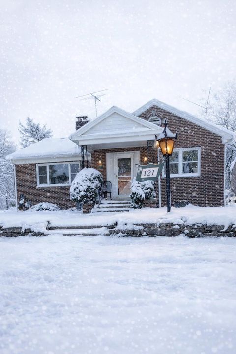 Photo of 121 N Terrace Avenue, Columbus, OH 43204 (MLS # 226002434)