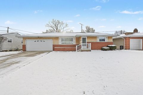 Photo of 159 Willow Street, Mount Sterling, OH 43143 (MLS # 225045851)