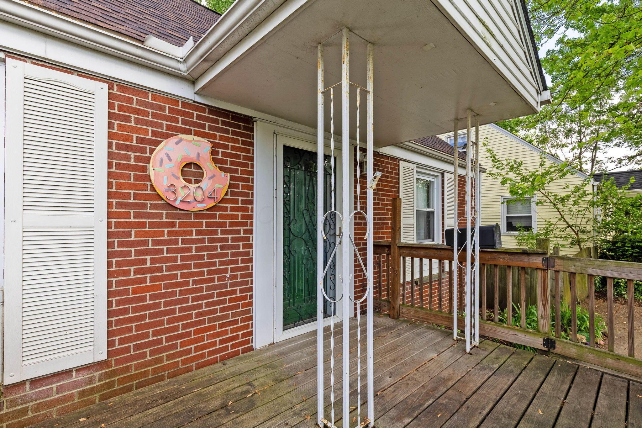 3204 Mcguffey Road, Columbus, Ohio image 2