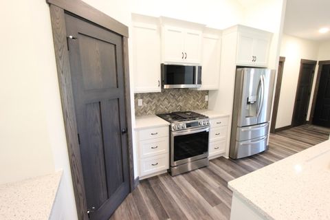 Tiny photo for 2599 Apple Valley Drive, Howard, OH 43028 (MLS # 225037687)