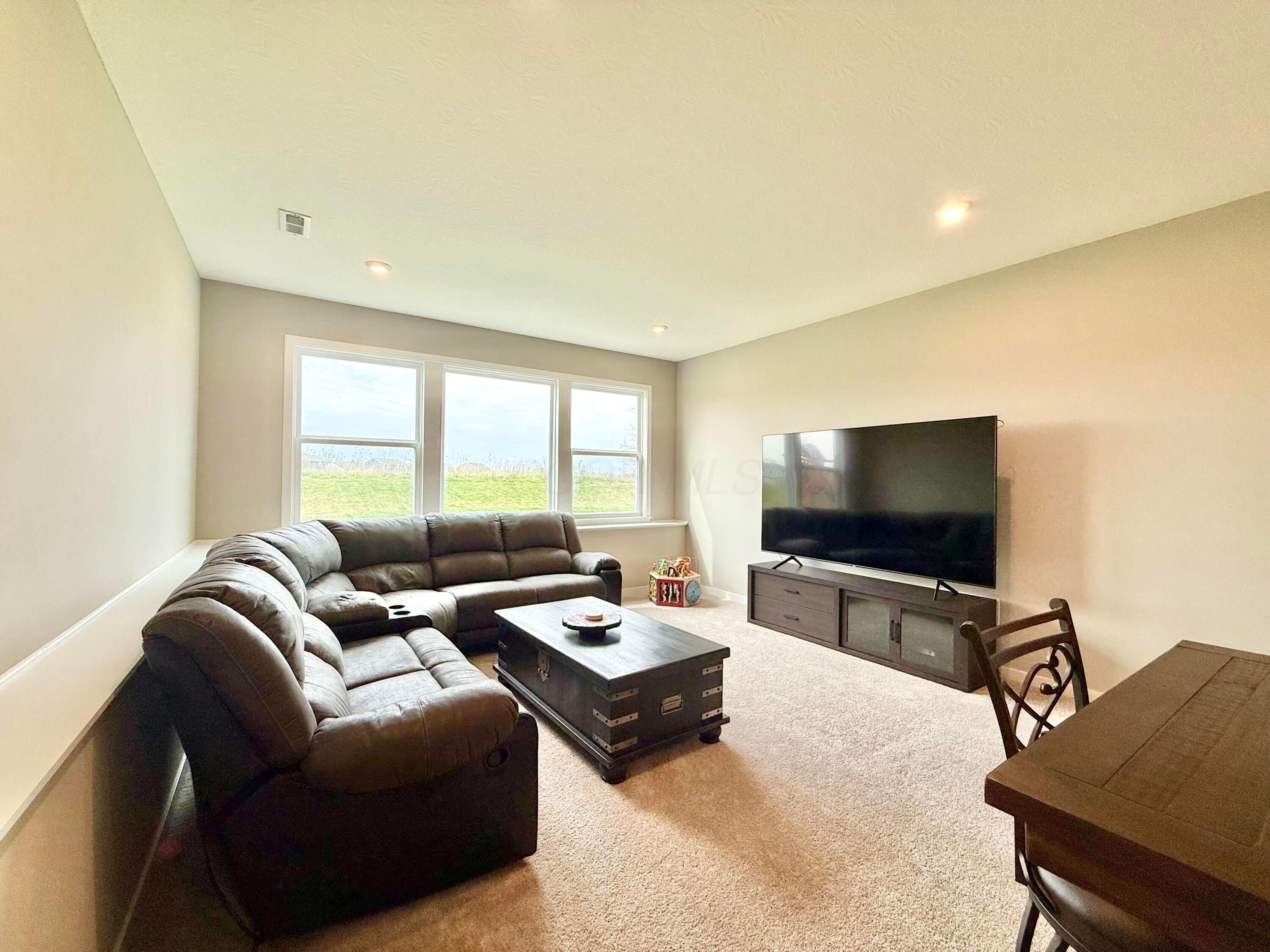 1160 Miami Drive, Marysville, Ohio image 42