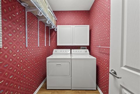 Tiny photo for 4189 Waterside Place 9 #9, Grove City, OH 43123 (MLS # 225045608)