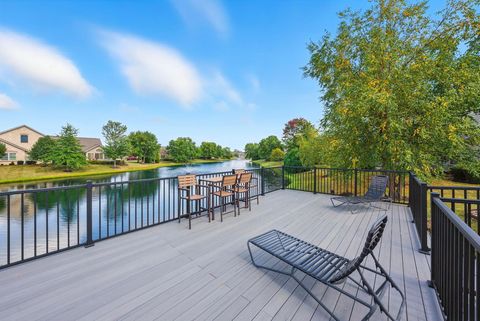 Tiny photo for 4189 Waterside Place 9 #9, Grove City, OH 43123 (MLS # 225045608)