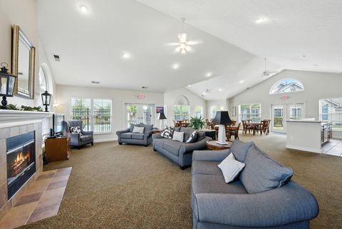 Tiny photo for 4189 Waterside Place 9 #9, Grove City, OH 43123 (MLS # 225045608)