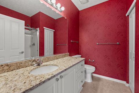 Tiny photo for 4189 Waterside Place 9 #9, Grove City, OH 43123 (MLS # 225045608)