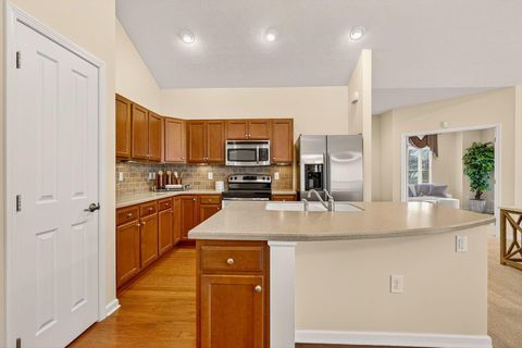 Tiny photo for 6931 Rothwell Street, New Albany, OH 43054 (MLS # 225044239)