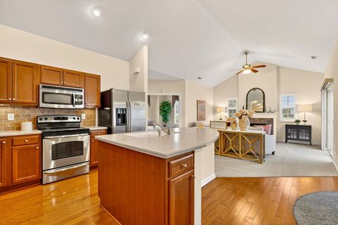 Tiny photo for 6931 Rothwell Street, New Albany, OH 43054 (MLS # 225044239)