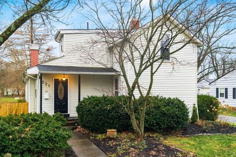 Photo of 221 Eastwood Avenue, Westerville, OH 43081 (MLS # 226000745)