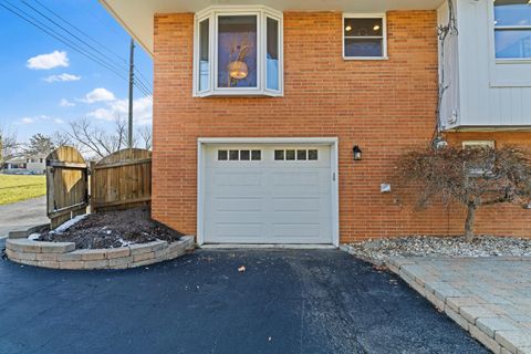Tiny photo for 2668 Edgevale Road, Upper Arlington, OH 43221 (MLS # 226005301)