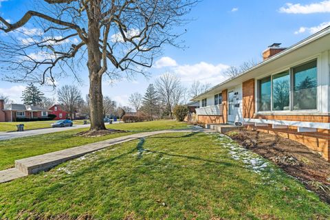 Tiny photo for 2668 Edgevale Road, Upper Arlington, OH 43221 (MLS # 226005301)