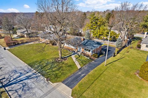 Tiny photo for 2668 Edgevale Road, Upper Arlington, OH 43221 (MLS # 226005301)
