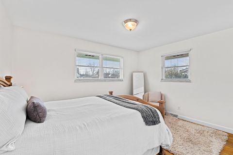 Tiny photo for 2668 Edgevale Road, Upper Arlington, OH 43221 (MLS # 226005301)