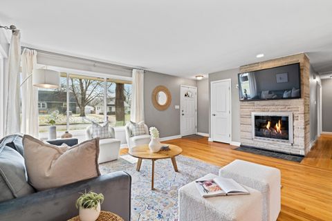 Tiny photo for 2668 Edgevale Road, Upper Arlington, OH 43221 (MLS # 226005301)