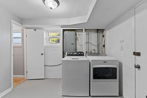 Tiny photo for 2668 Edgevale Road, Upper Arlington, OH 43221 (MLS # 226005301)