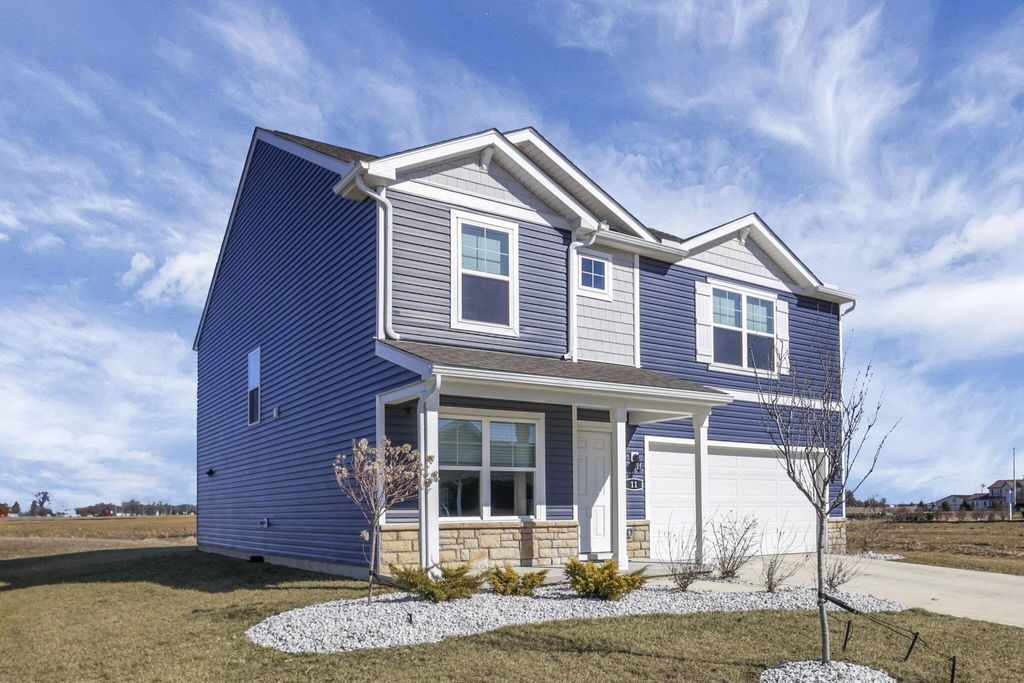 Photo of 11 Walnut Mill Way 11 #11, Ashville, OH 43103 (MLS # 226023126)