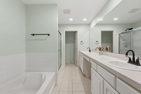 Tiny photo for 5147 Vinington Place, Dublin, OH 43016 (MLS # 226039253)