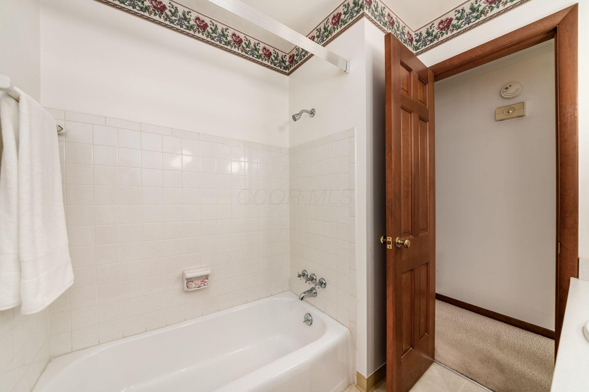 738 Stinson Drive, Columbus, Ohio image 28