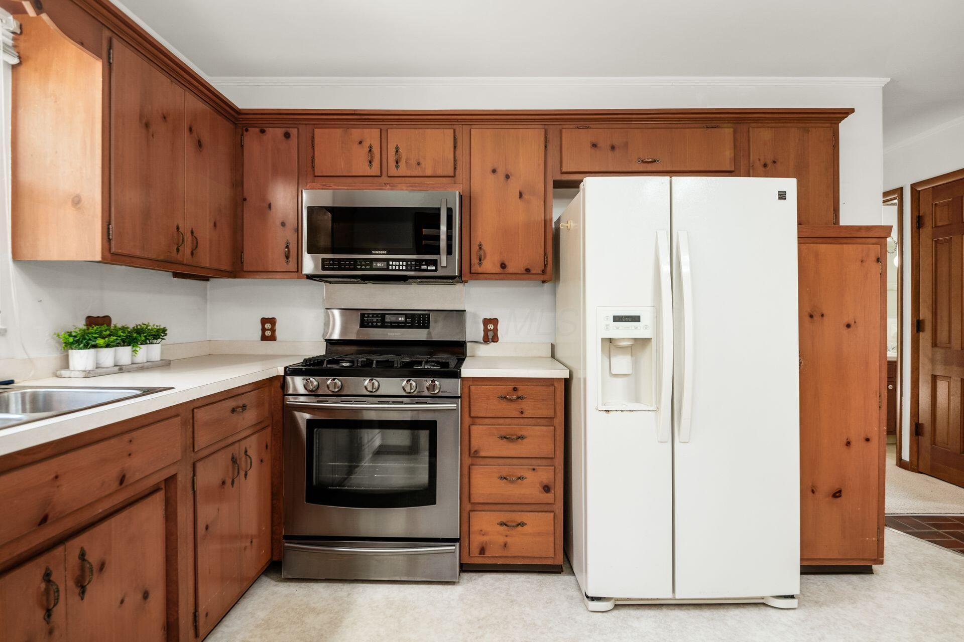 738 Stinson Drive, Columbus, Ohio image 13