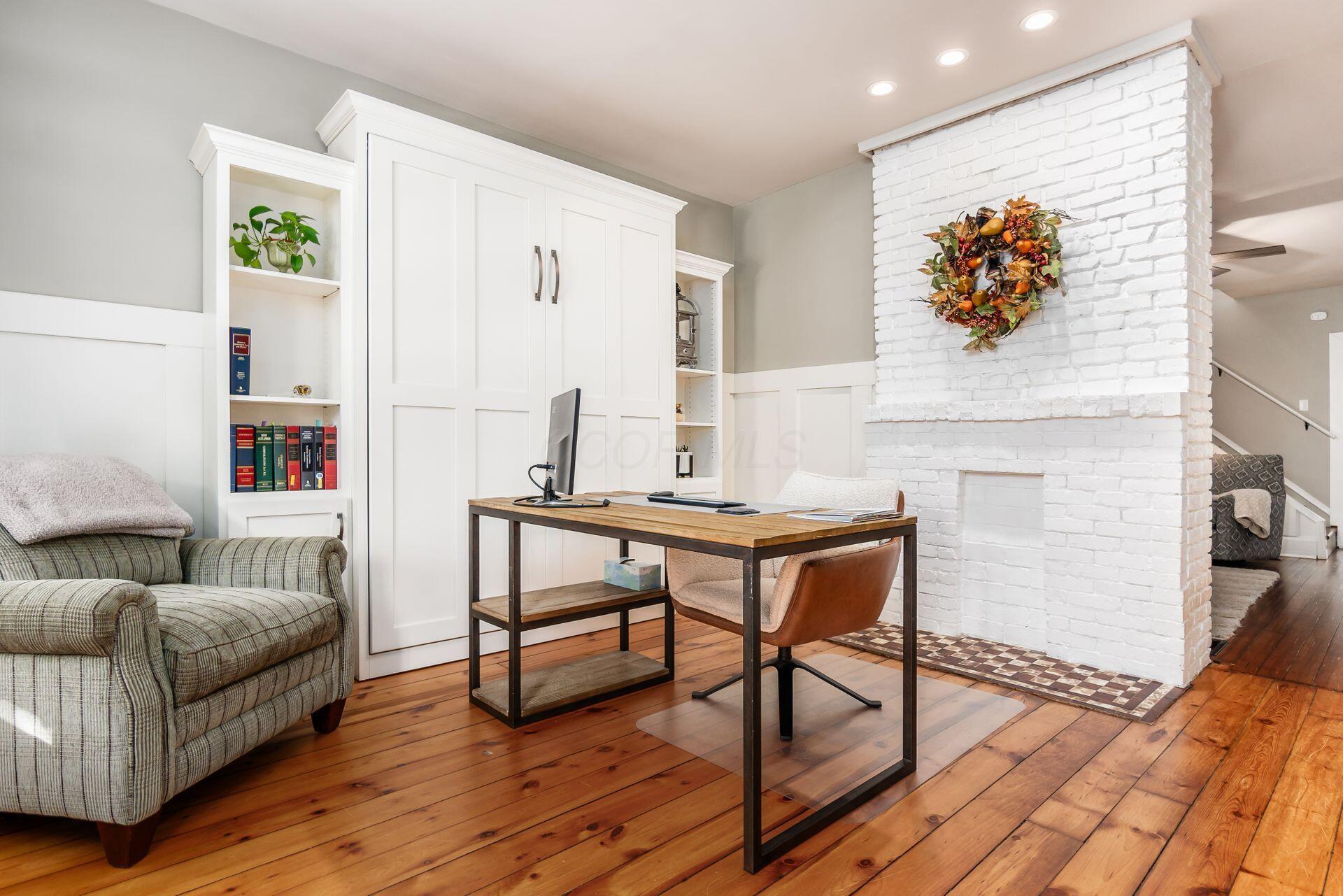 278 E Sycamore Street