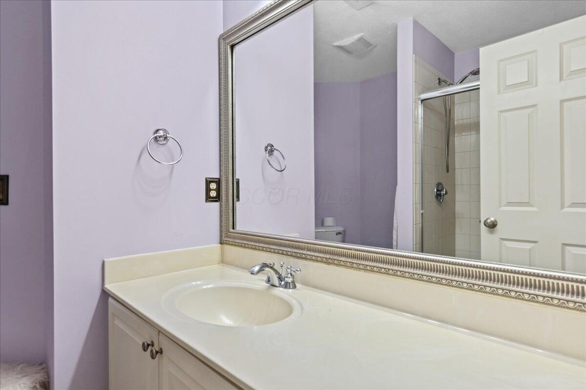 3144 Abbey Knoll Drive, Lewis Center, Ohio image 29