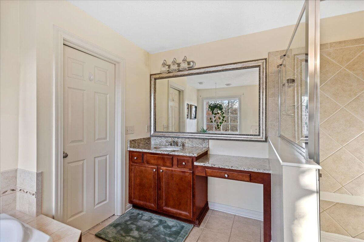 3144 Abbey Knoll Drive, Lewis Center, Ohio image 39