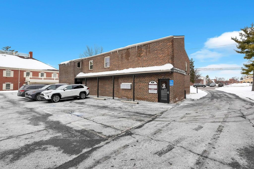 Photo of 37 E Wilson Bridge Road, Worthington, OH 43085 (MLS # 226003407)