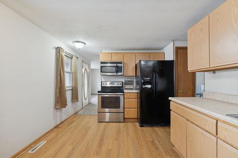 Tiny photo for 1460 Burnley Square N, Columbus, OH 43229 (MLS # 225045299)
