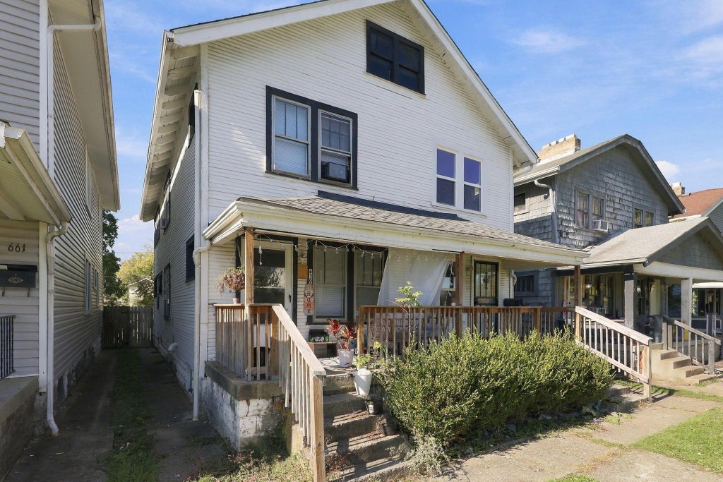 Photo of 657-659 S Burgess Avenue, Columbus, OH 43204 (MLS # 226040457)