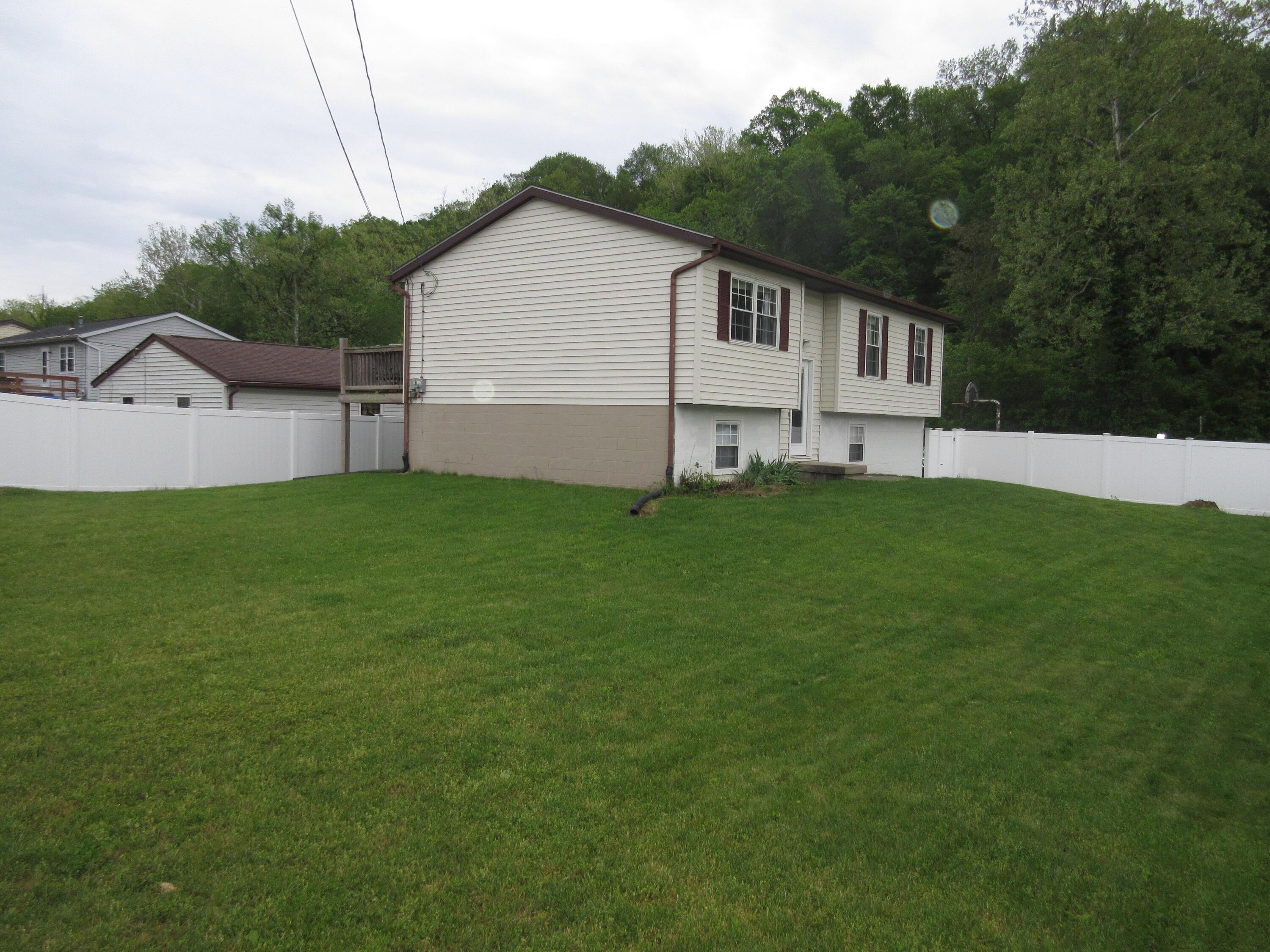632 Licking View Drive, Heath, Ohio image 4