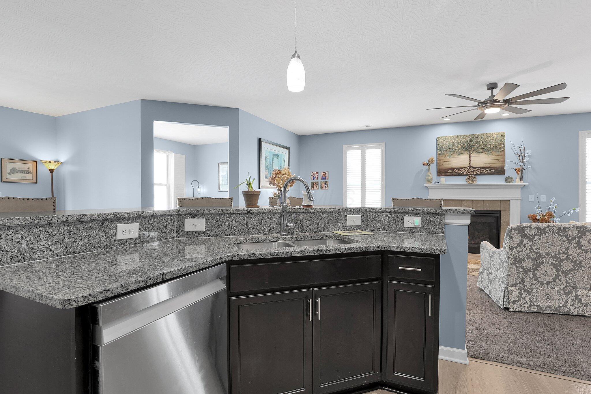 159 Broadmoore Boulevard, Pataskala, Ohio image 13