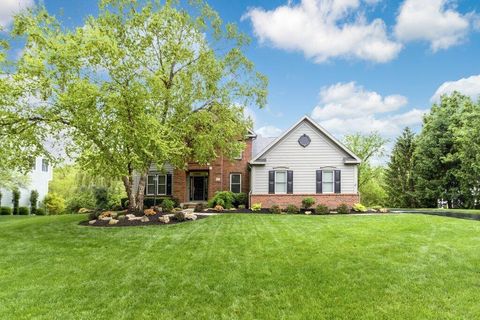 Photo of 6271 Spinnaker Drive, Lewis Center, OH 43035 (MLS # 226016158)