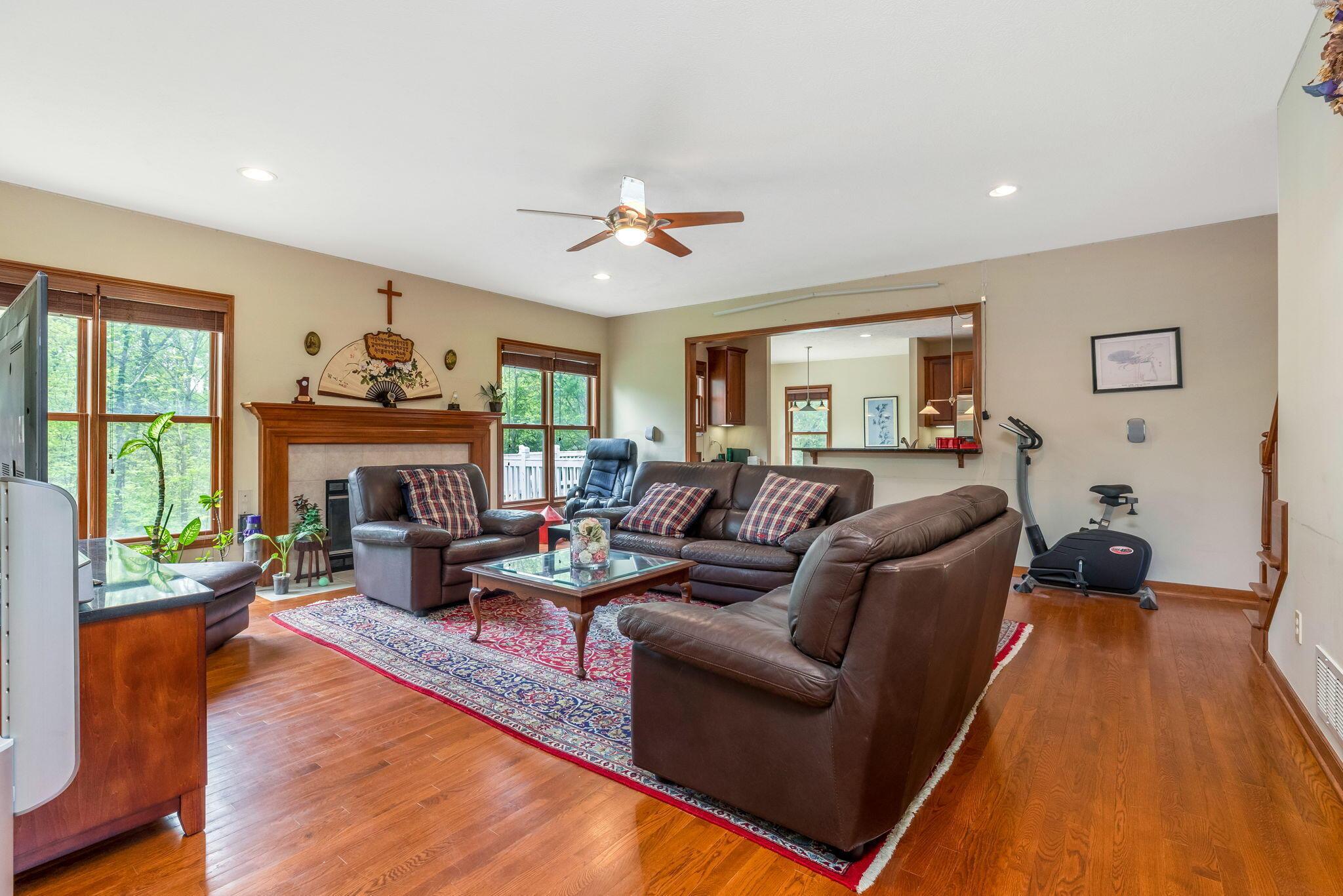7031 Bold Forbes Court, Blacklick, Ohio image 13