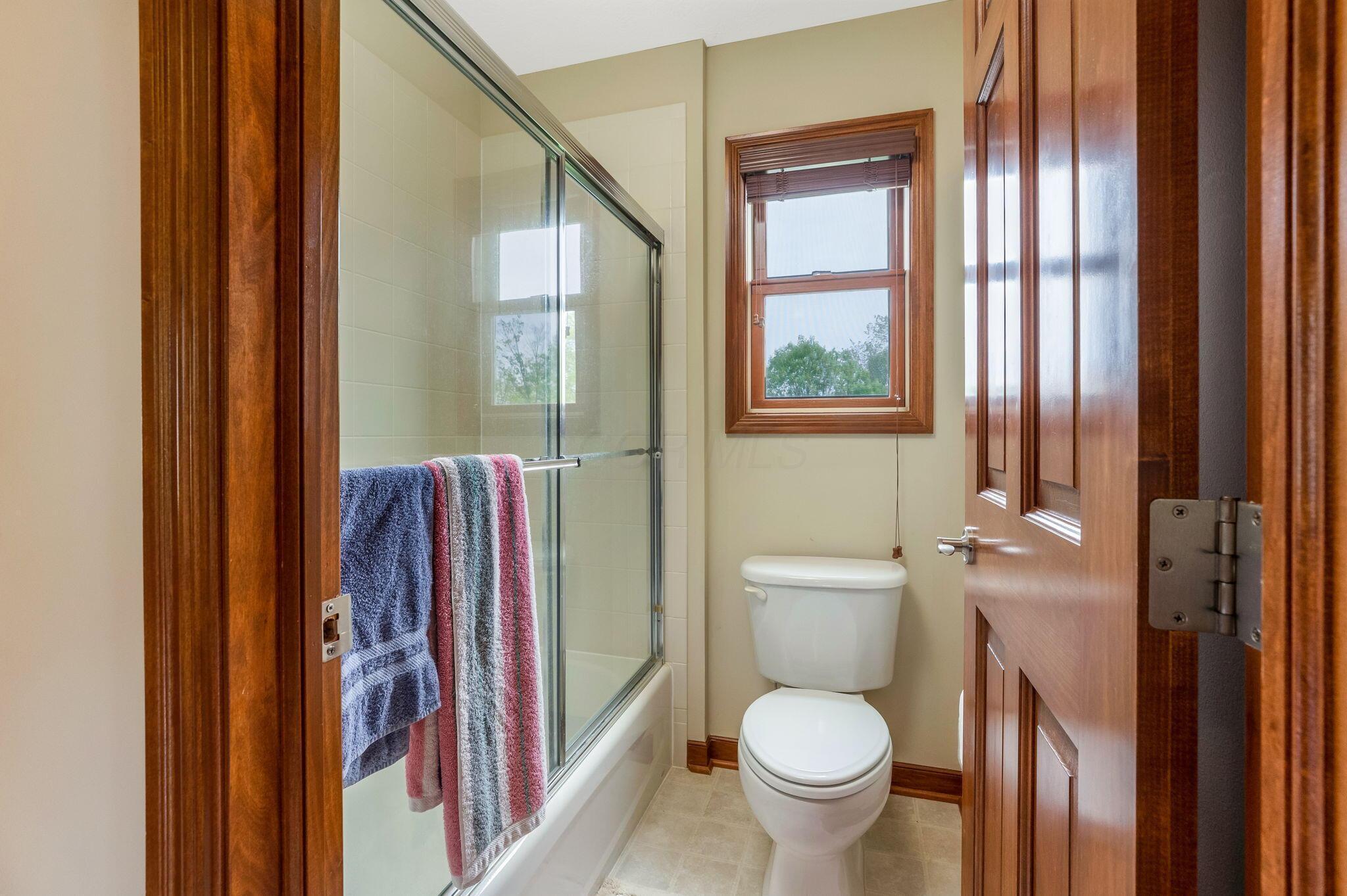 7031 Bold Forbes Court, Blacklick, Ohio image 38
