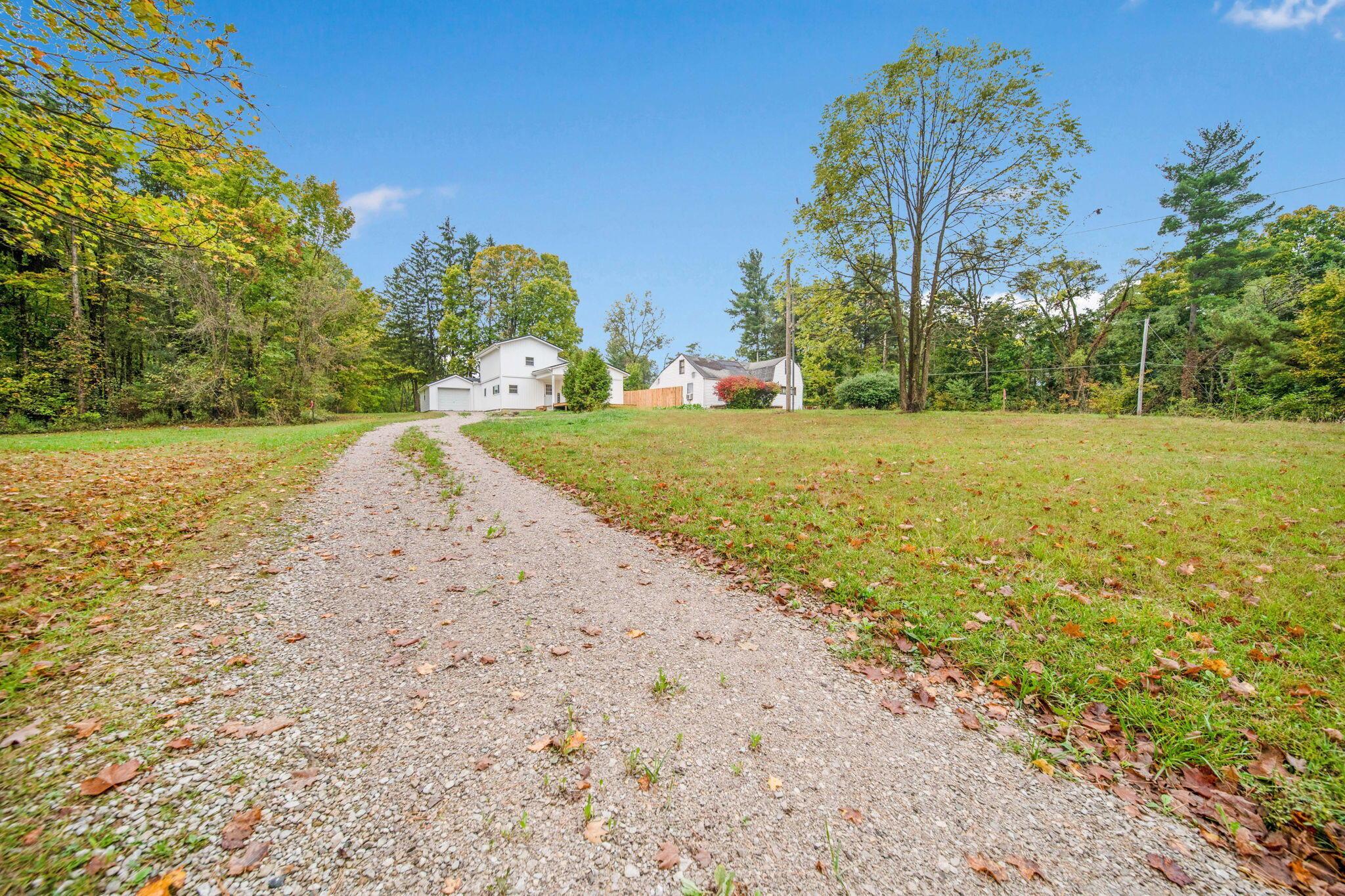 1737 Vernonview Drive, Mount Vernon, Ohio image 3