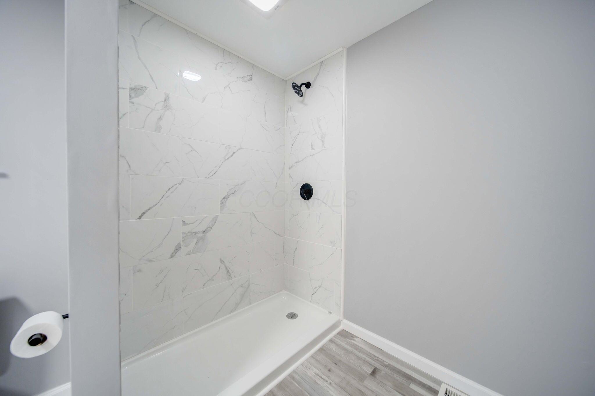 1737 Vernonview Drive, Mount Vernon, Ohio image 34