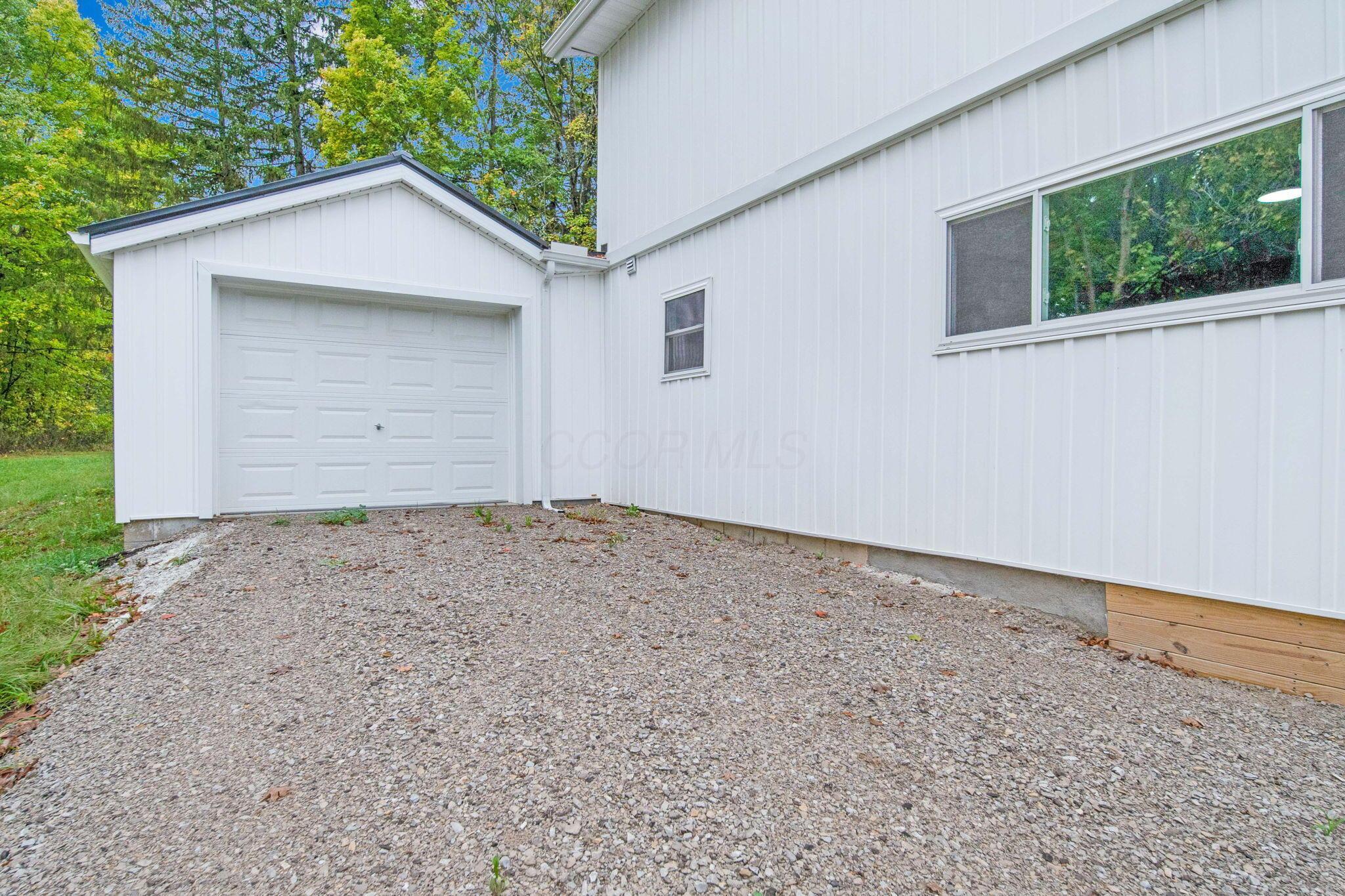1737 Vernonview Drive, Mount Vernon, Ohio image 11