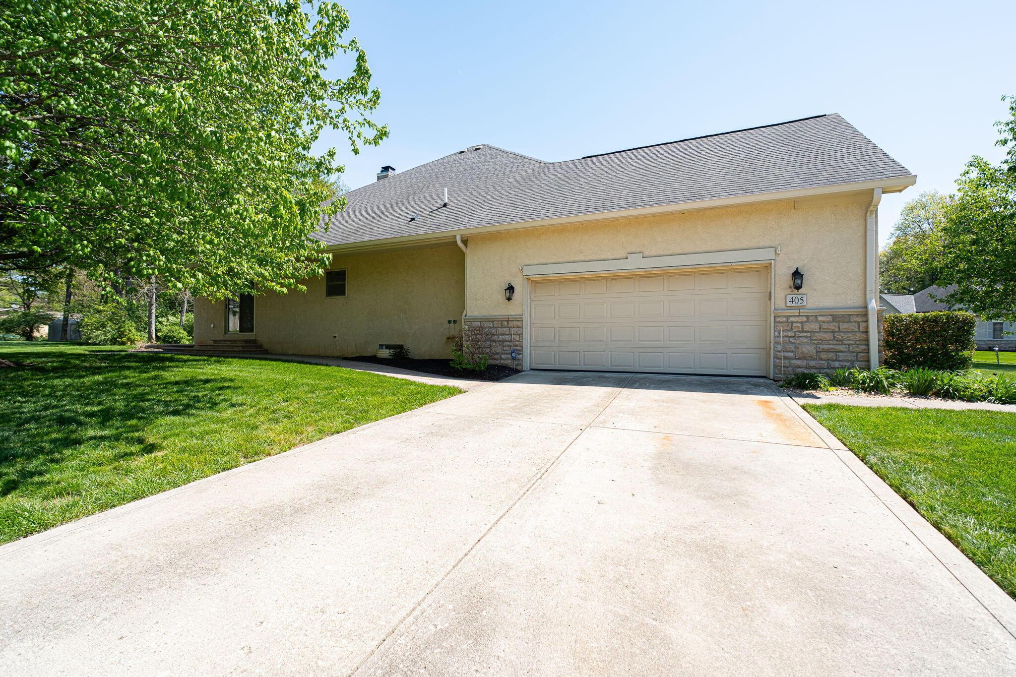 405 Connors Grove