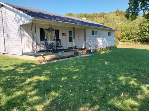 Tiny photo for 2351 Waugh Road, Greenfield, OH 45123 (MLS # 225039466)
