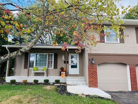 Photo of 371 Delaware Drive, Westerville, OH 43081 (MLS # 225038314)