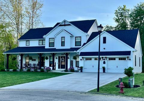 Photo of 32263 Cedar Lane, Logan, OH 43138 (MLS # 226008101)