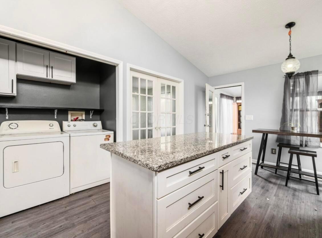 2400 Altenburg Court, Grove City, Ohio image 14