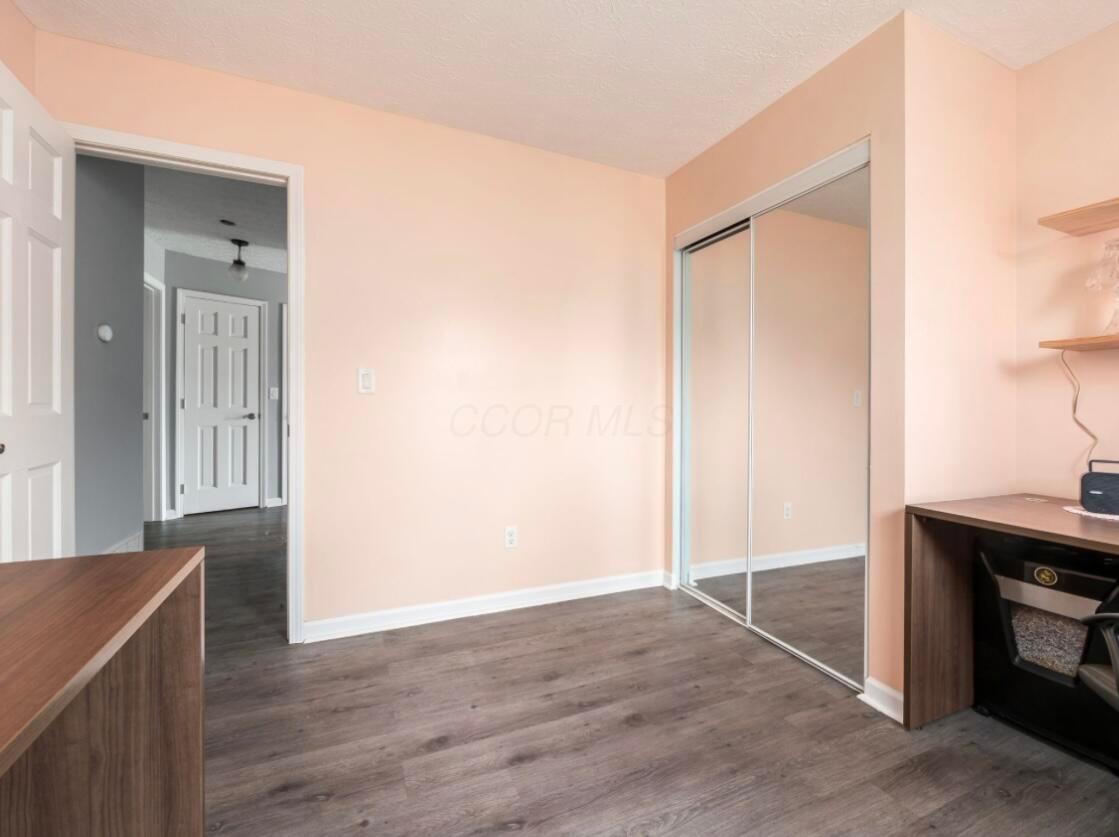 2400 Altenburg Court, Grove City, Ohio image 20