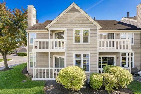 Photo of 3479 Fishinger Mill Drive, Hilliard, OH 43026 (MLS # 226009897)