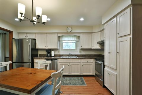 Tiny photo for 1064 Hillsdale Drive, Columbus, OH 43224 (MLS # 225042102)