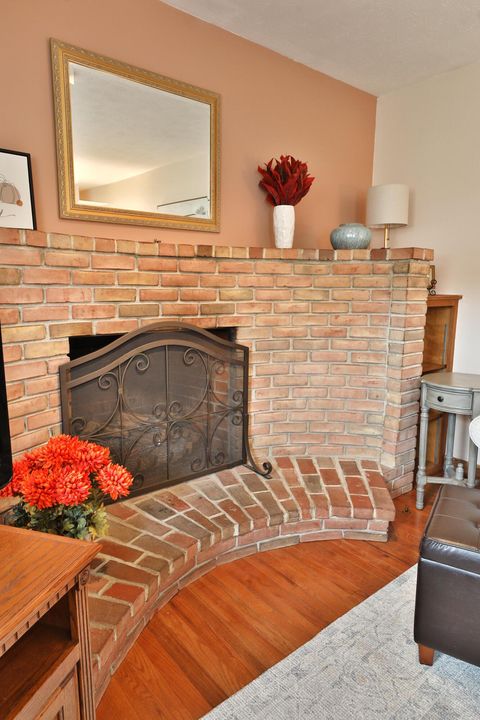 Tiny photo for 1064 Hillsdale Drive, Columbus, OH 43224 (MLS # 225042102)