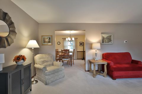 Tiny photo for 1064 Hillsdale Drive, Columbus, OH 43224 (MLS # 225042102)