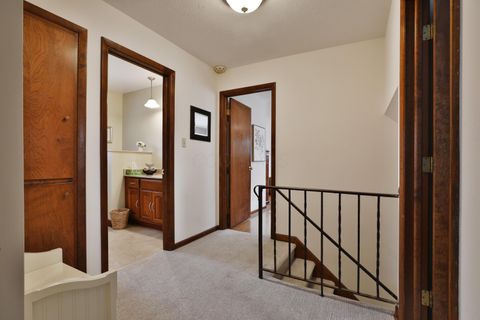 Tiny photo for 1064 Hillsdale Drive, Columbus, OH 43224 (MLS # 225042102)