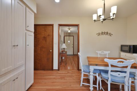 Tiny photo for 1064 Hillsdale Drive, Columbus, OH 43224 (MLS # 225042102)